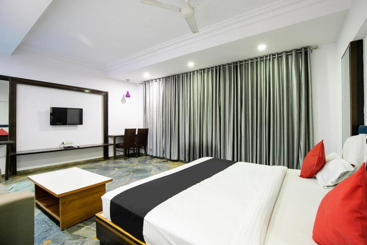 Collection O 49275 Hotel Suman City กันตินาการ์ ภายนอก รูปภาพ