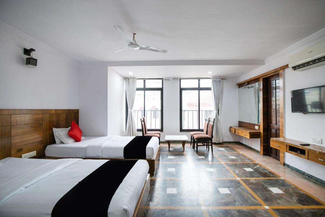Collection O 49275 Hotel Suman City กันตินาการ์ ภายนอก รูปภาพ