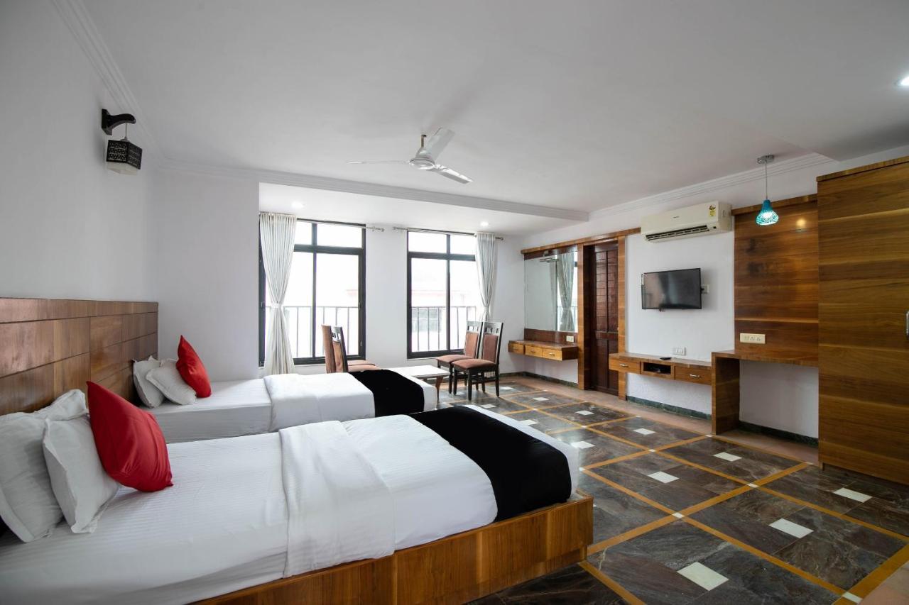 Collection O 49275 Hotel Suman City กันตินาการ์ ภายนอก รูปภาพ
